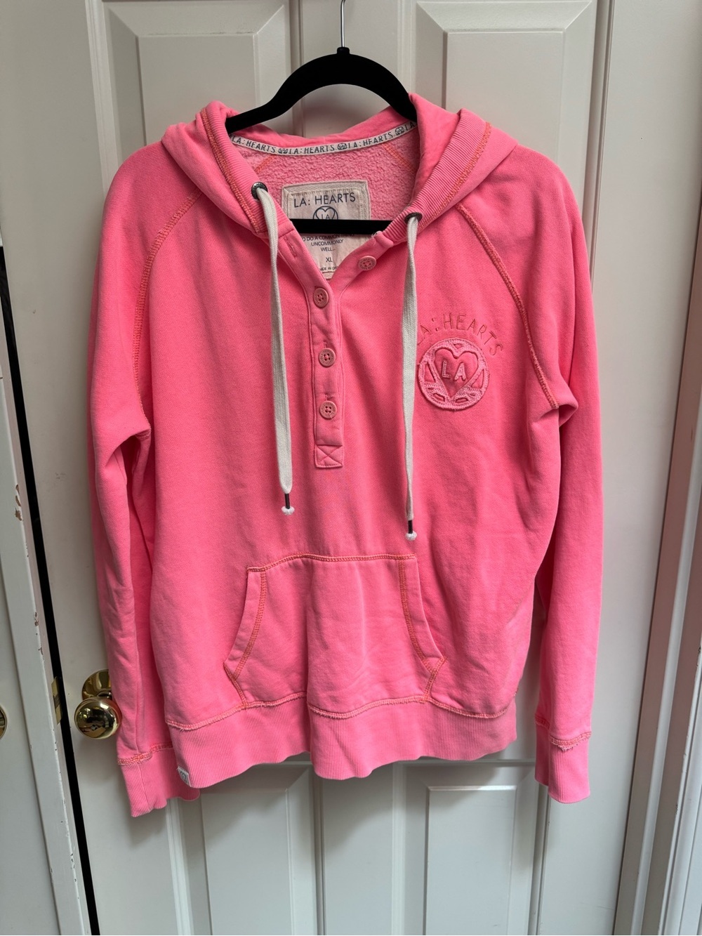 La Hearts Pink Hoodie Pullover